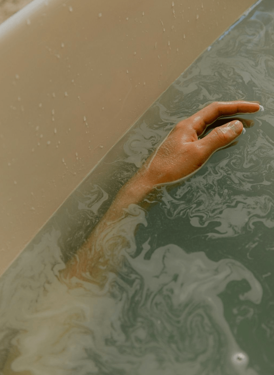 Why a Magnesium Bath Bomb Should Be Part of Your Post-Workout Routine - 8 Elephants by Molly